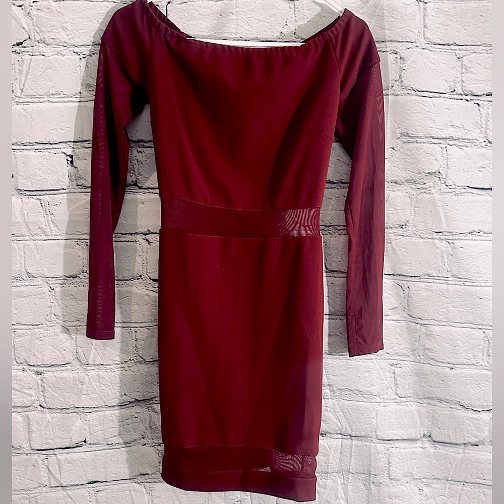 Sexy red dress with sheer cut-outs 🌹